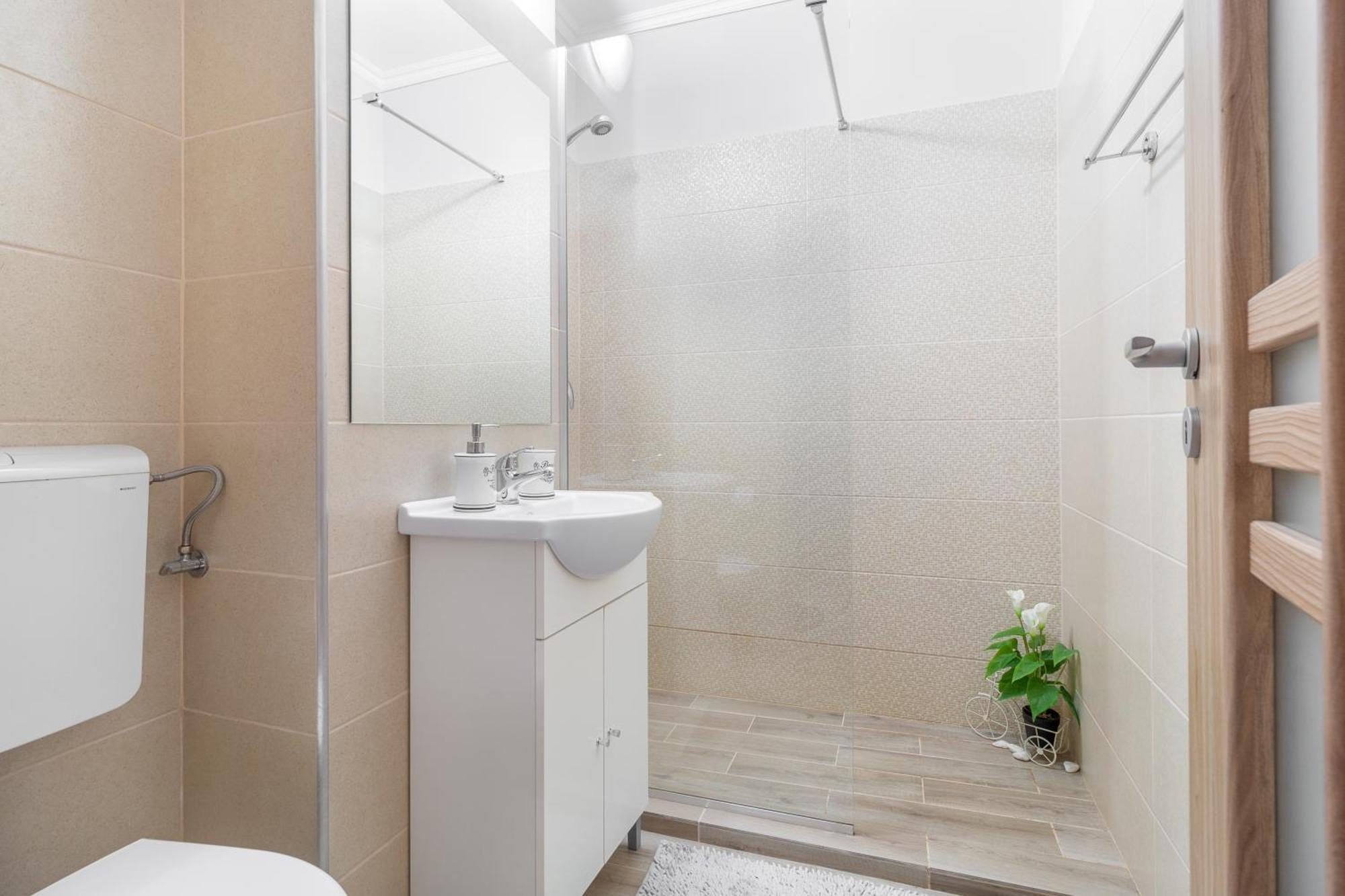 Venezia Studio Apartment Oradea Exterior foto