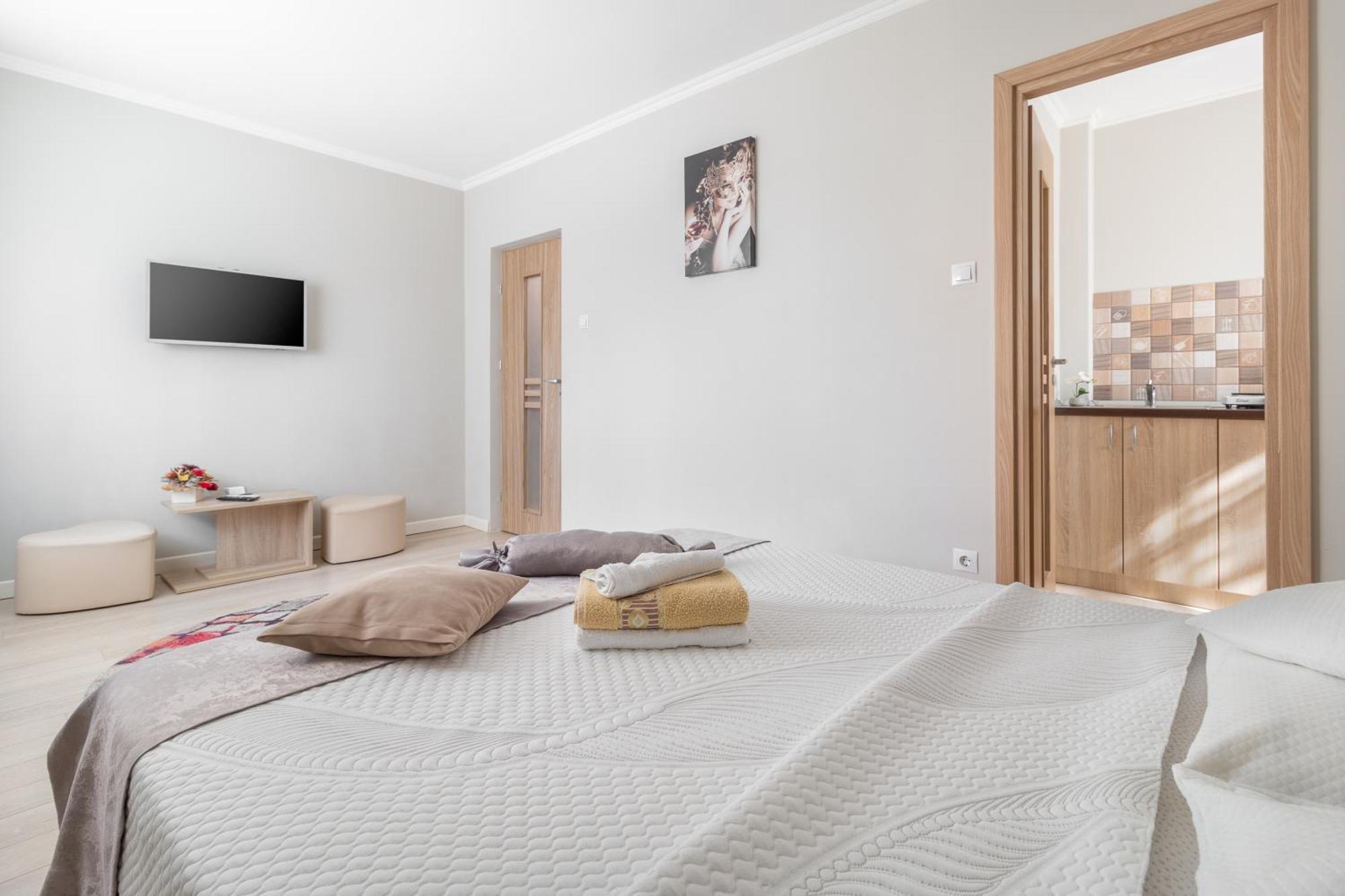 Venezia Studio Apartment Oradea Exterior foto
